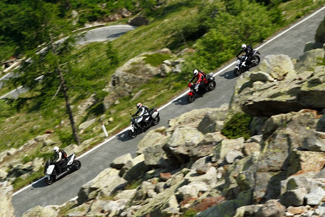 Alpen Master 2012: medie stradali, BMW F 800 R, Honda NC 700 S, Kawasaki ER-6n, Yamaha TMax
