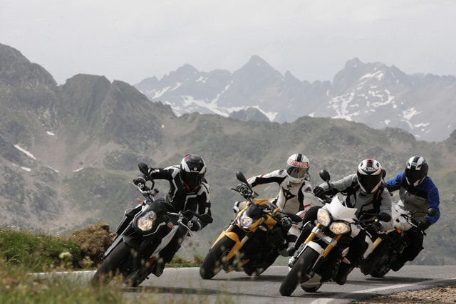 Alpen Master 2012: naked, Ducati Streetfighter 848, KTM 990 Super Duke R, Moto Morini Corsaro, Triumph Speed Triple R