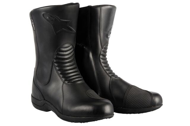 Le novità Alpinestars: la giacca T-GP Pro e gli stivali Andes