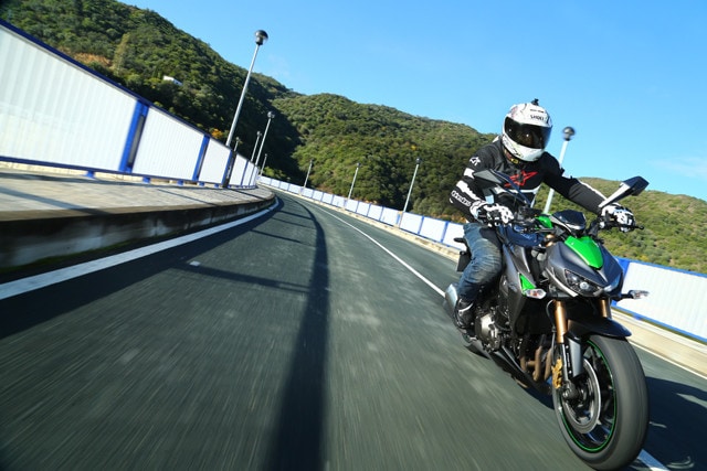 Il test della Kawasaki Z1000 ABS
