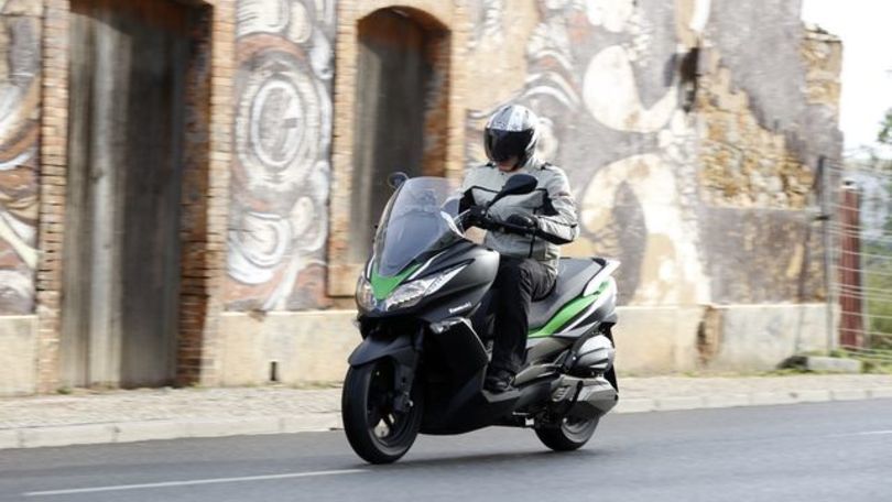 Kawasaki J300: il test