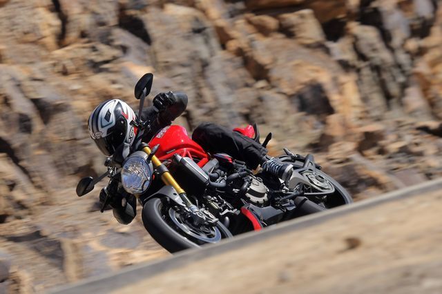 Il test della Ducati Monster 1200