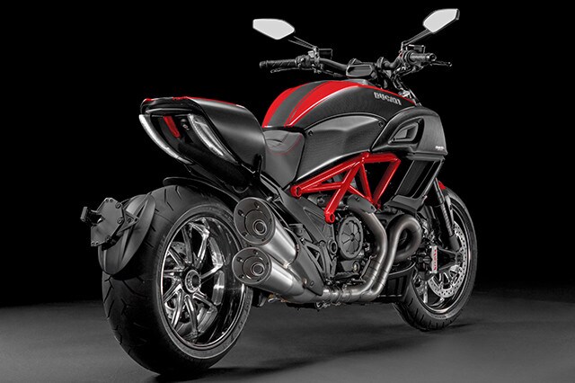 Pirelli Diablo Rosso per la Diavel