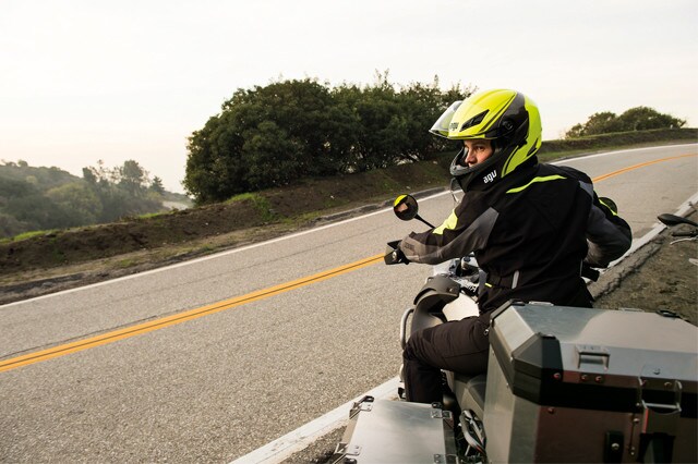 Da AGV un casco modulare che sembra integrale