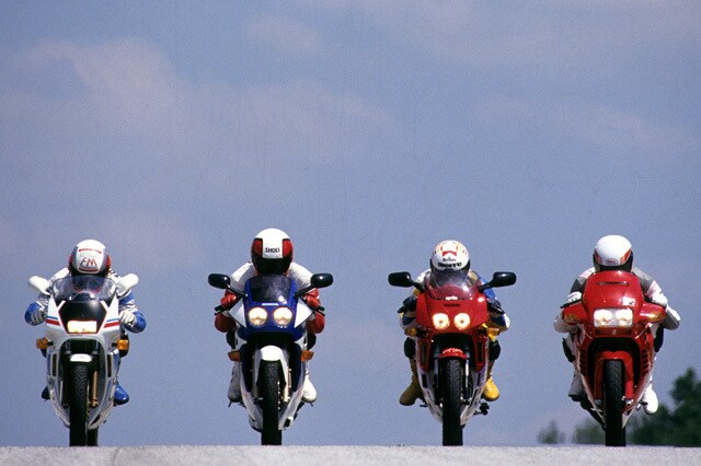 125 Super sportive Anni 90