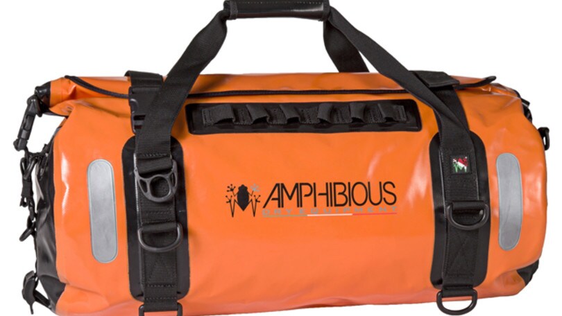 Amphibious, tutto in arancione!