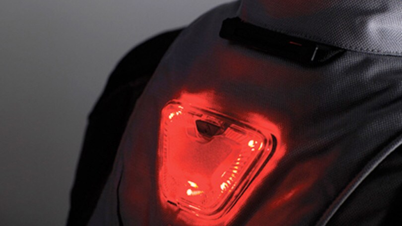 Macna ti mette il LED addosso