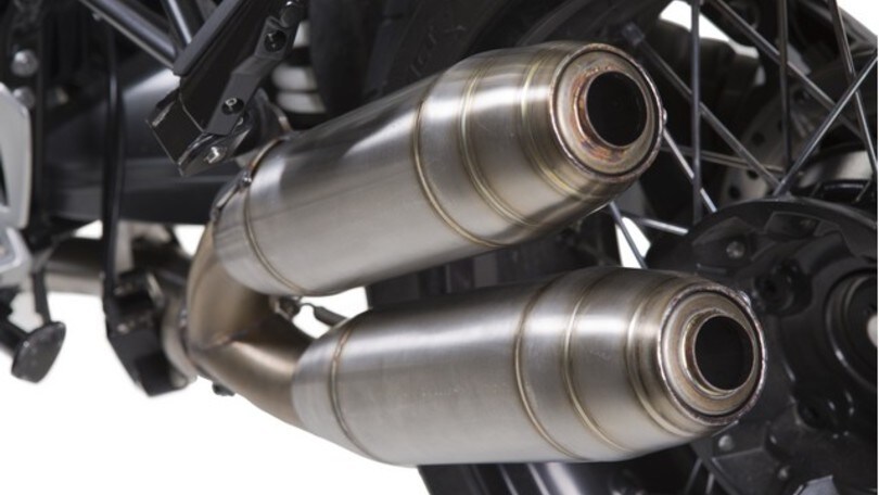 Scarichi G.P.R. per la BMW R NineT (video)