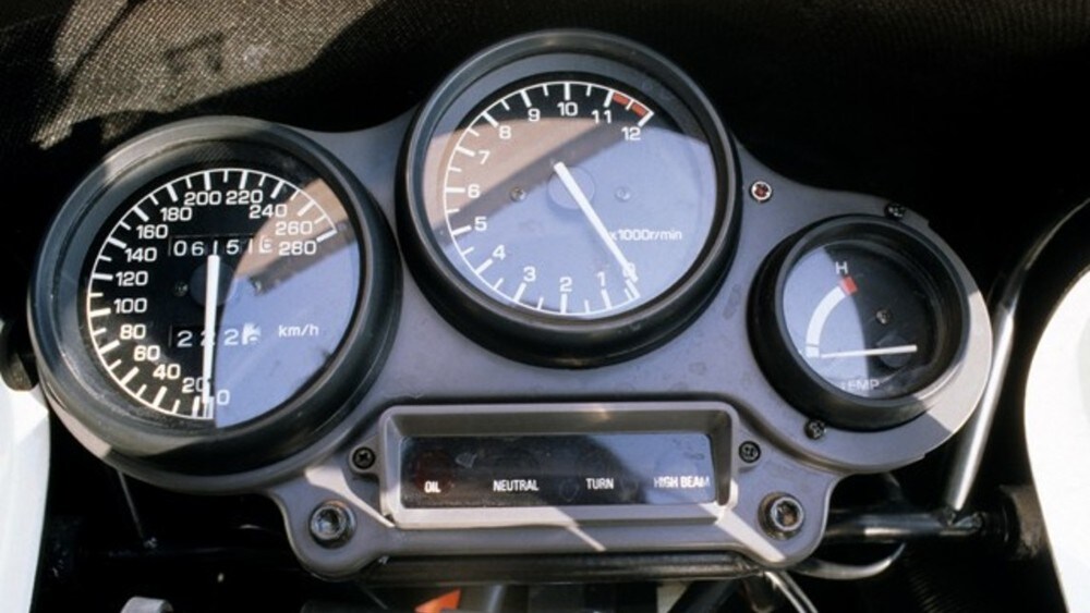 Bimota YB4 750: l'anti RC30 FOTO