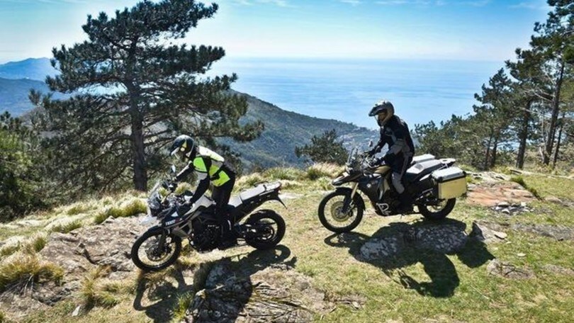 Tiger 800 XCX e F 800 GS Adventure: la sfida
