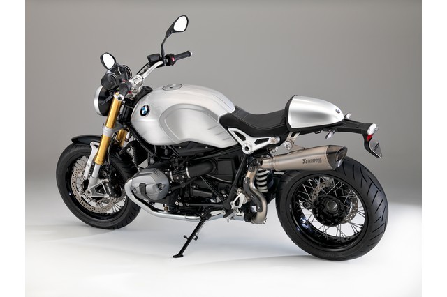 BMW propone i serbatoi in alluminio spazzolato per la NineT