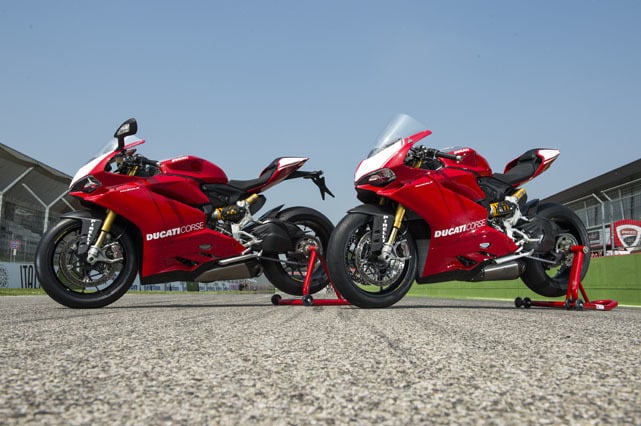 Panigale R contro Panigale R SBK