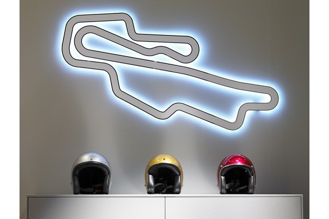 Track Art Light. Arriva il "racing design"