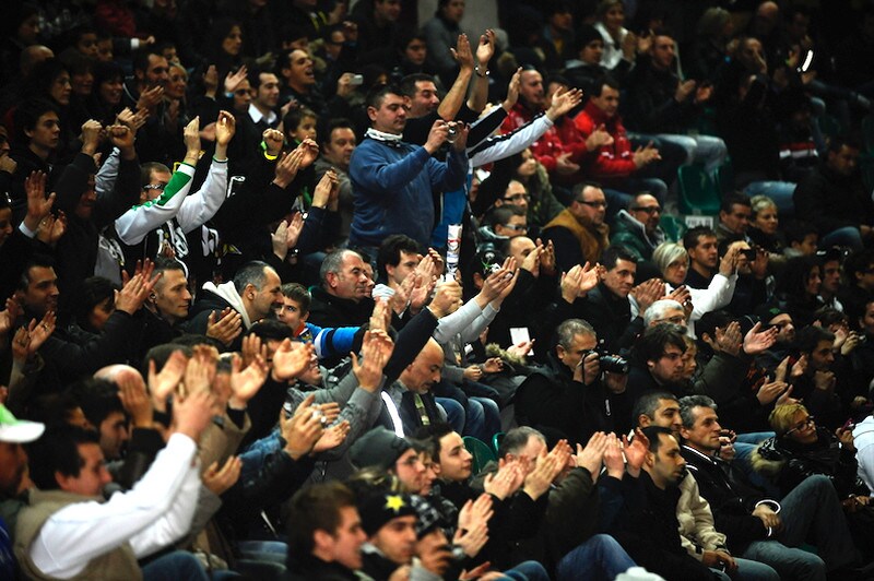 Tribune