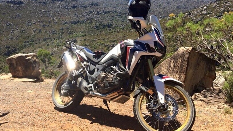 Honda Africa Twin, primo contatto nel deserto