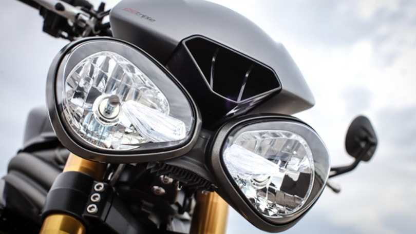 Triumph Speed Triple S e R: i dettagli
