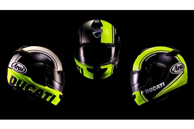 Ducati con Arai e Rev’It