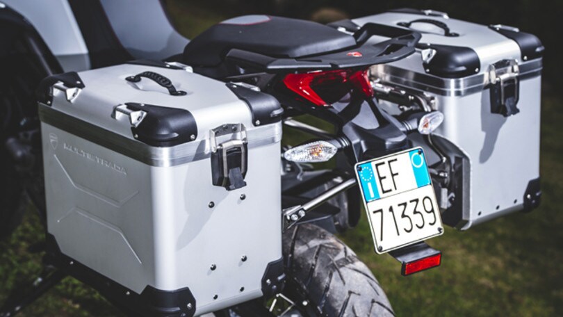 Ducati Multistrada 1200 Enduro: le foto statiche e dei dettagli