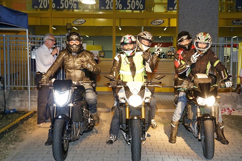 Motogiro in notturna