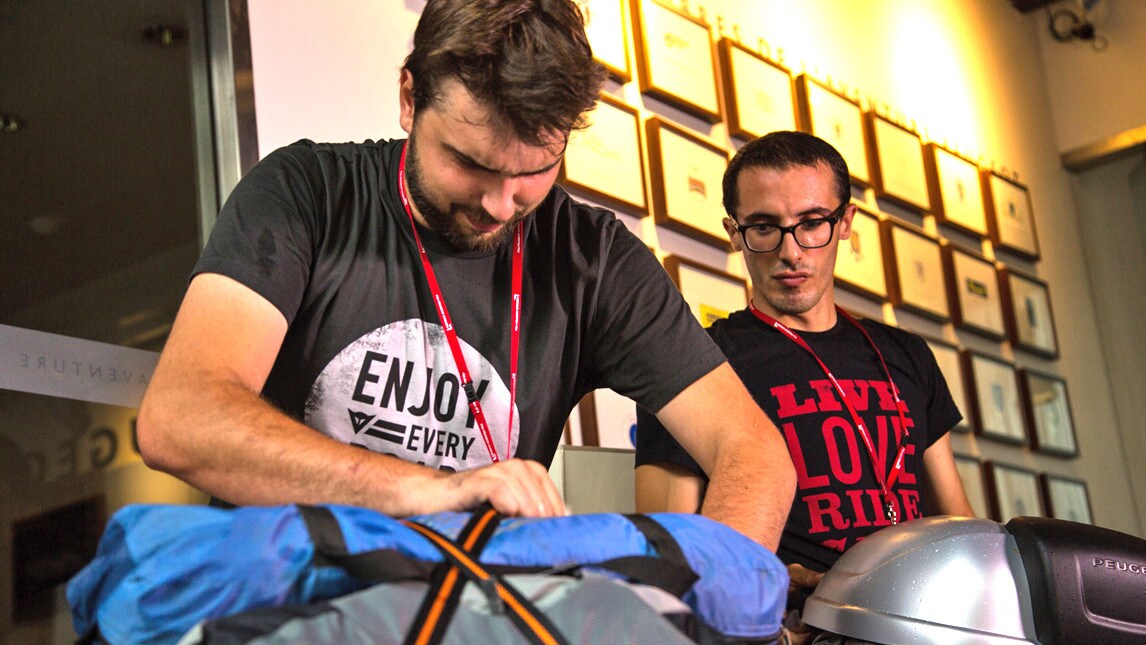 Raid Parigi-Saïgon sul Django