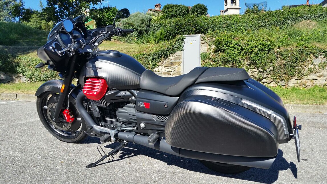 Moto Guzzi MGX-21: tutto pronto per il test