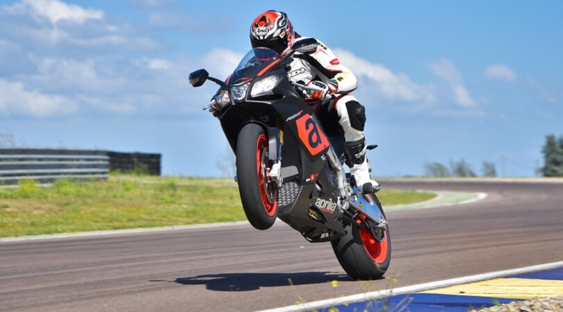 Primo piano: Aprilia RSV4 RR