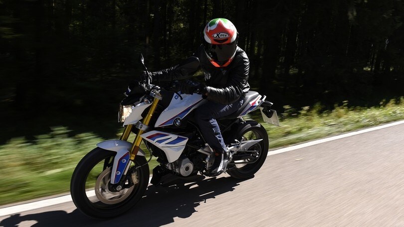 BMW G310 R, divertimento a 5 mila euro: foto