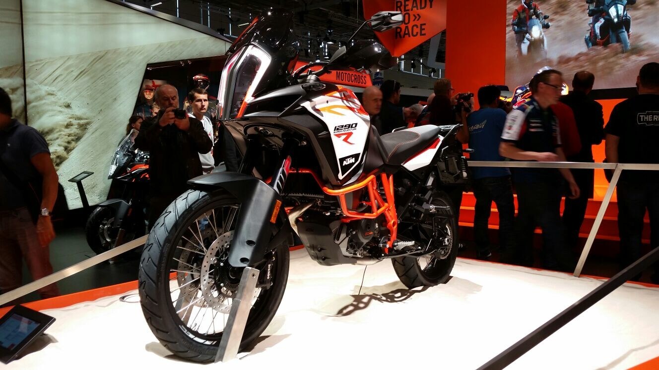 Intermot 2016: KTM 1090 Adventure R, cresce la famiglia