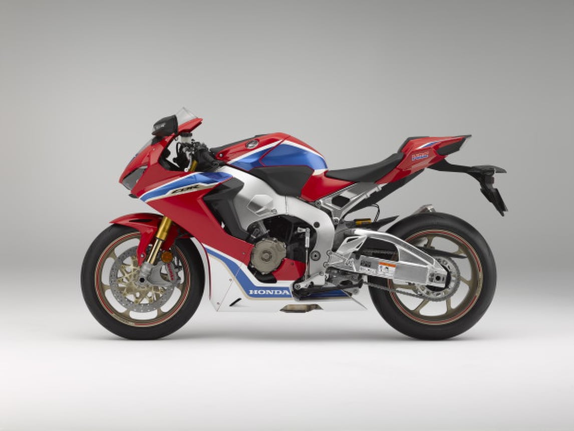 Intermot 2016: Honda CBR1000RR, prestazioni senza compromessi