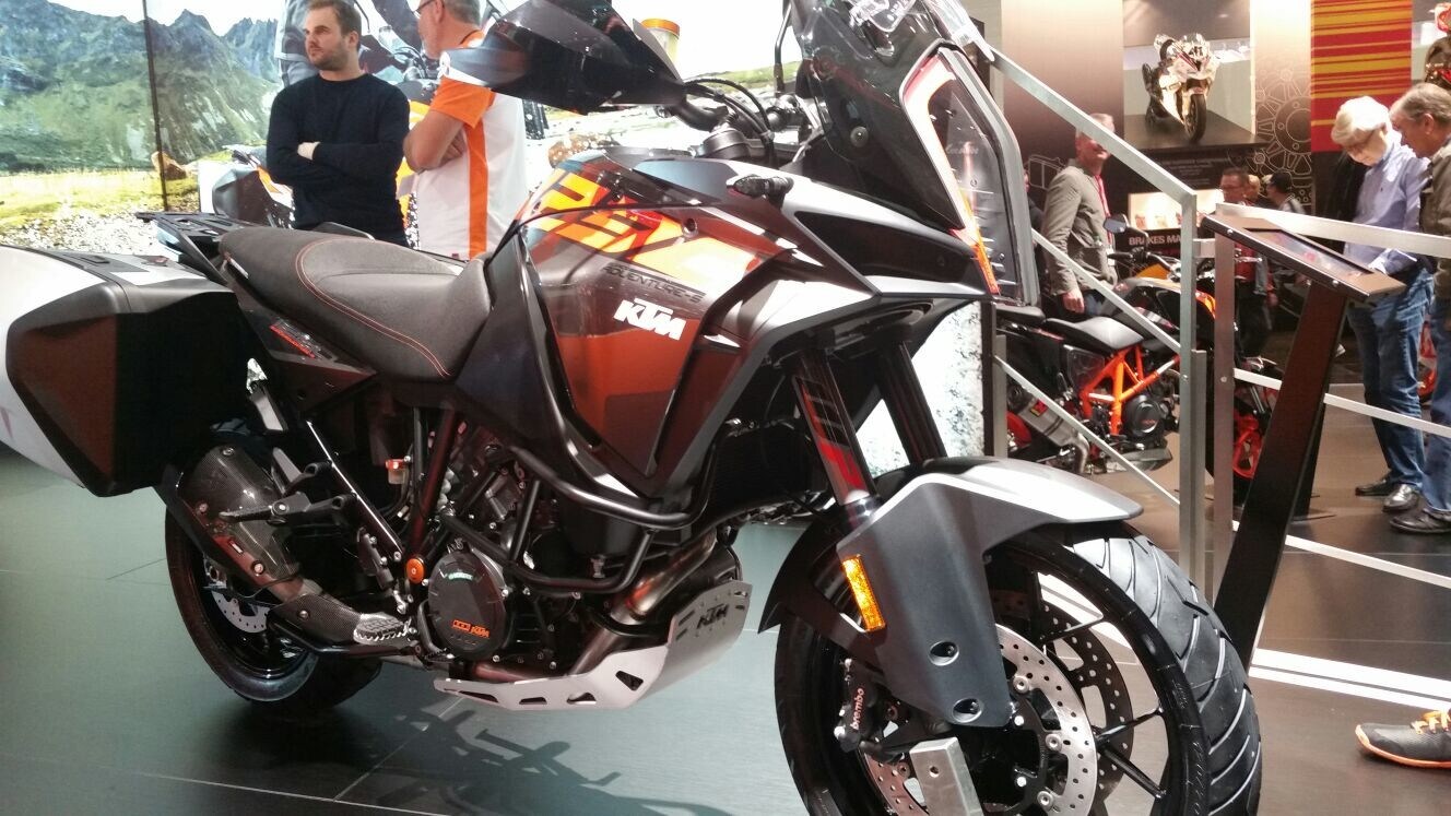 Intermot 2016: KTM Adventure, la 1290 cala il tris