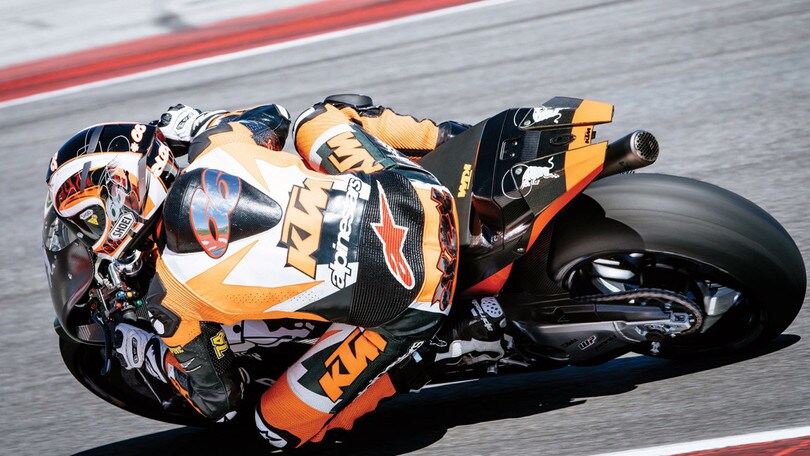 KTM si affida ad Alpinestars per l'abbigliamento ufficiale