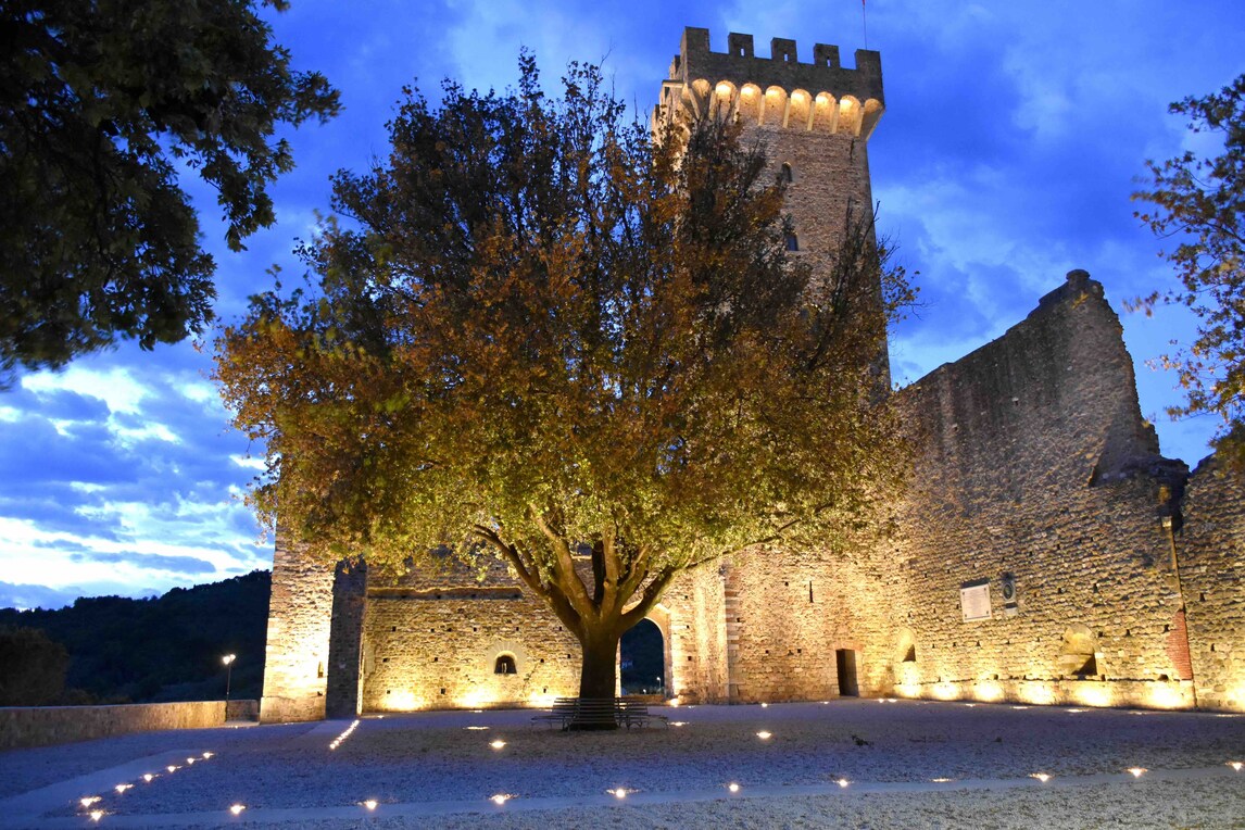 Turismo, Liguria e Toscana: foto