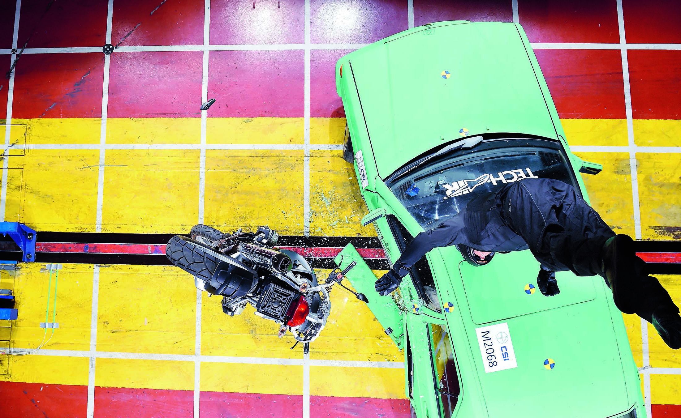 Airbag per tutti solo nelle corse ma...