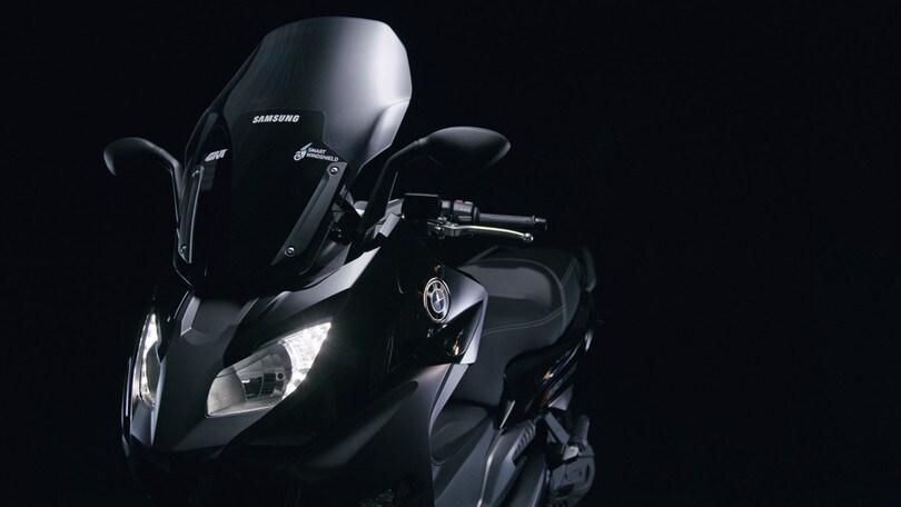 Samsung e GIVI: il parabrezza intelligente