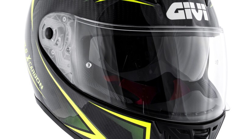 Givi Integrale 40.5, il primo in carbonio