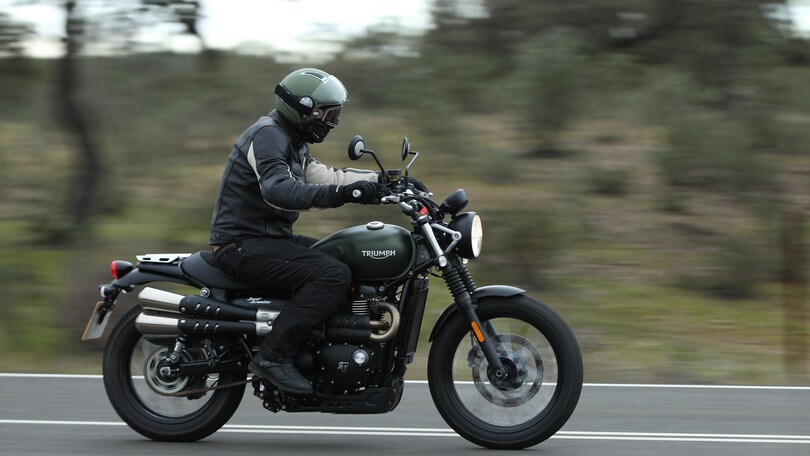 Triumph Street Scrambler: il fascino si fonde col piacere di guidare