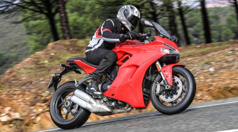 Ducati Supersport: racing da viaggio