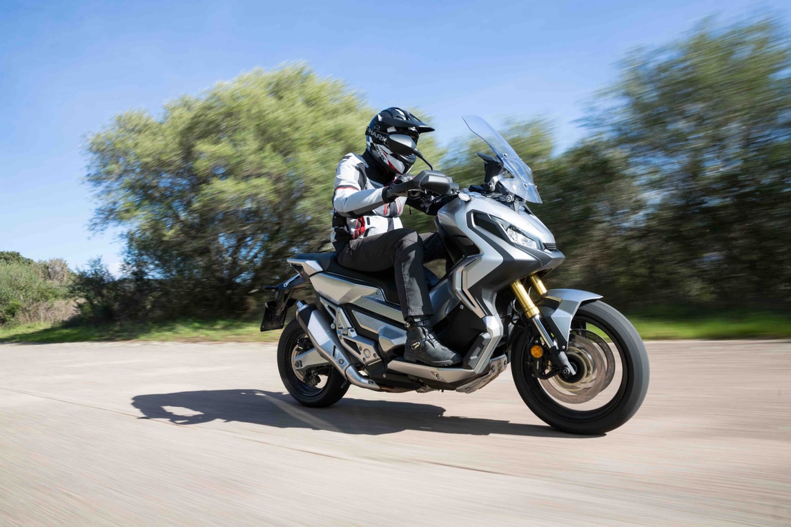 Honda X- ADV: in sella al primo scooter crossover!