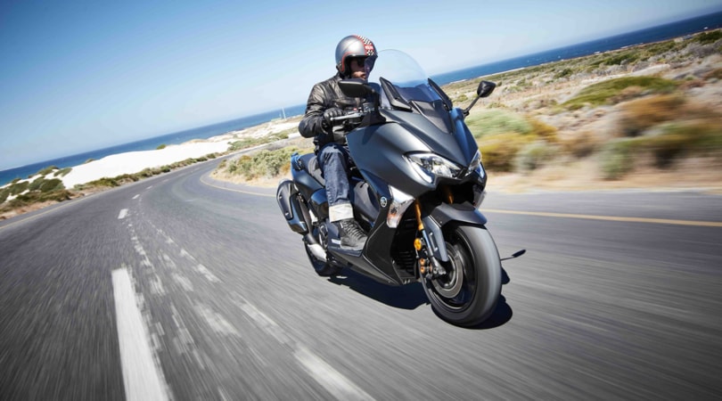 Yamaha TMax "DX": la prova su strada