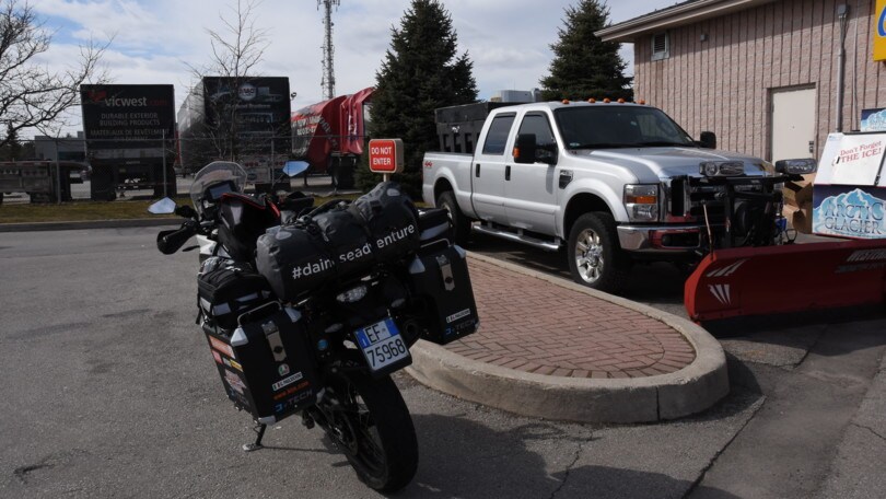 Coast to coast en diagonal: la bufera di neve e l'incontro col gatto Scout