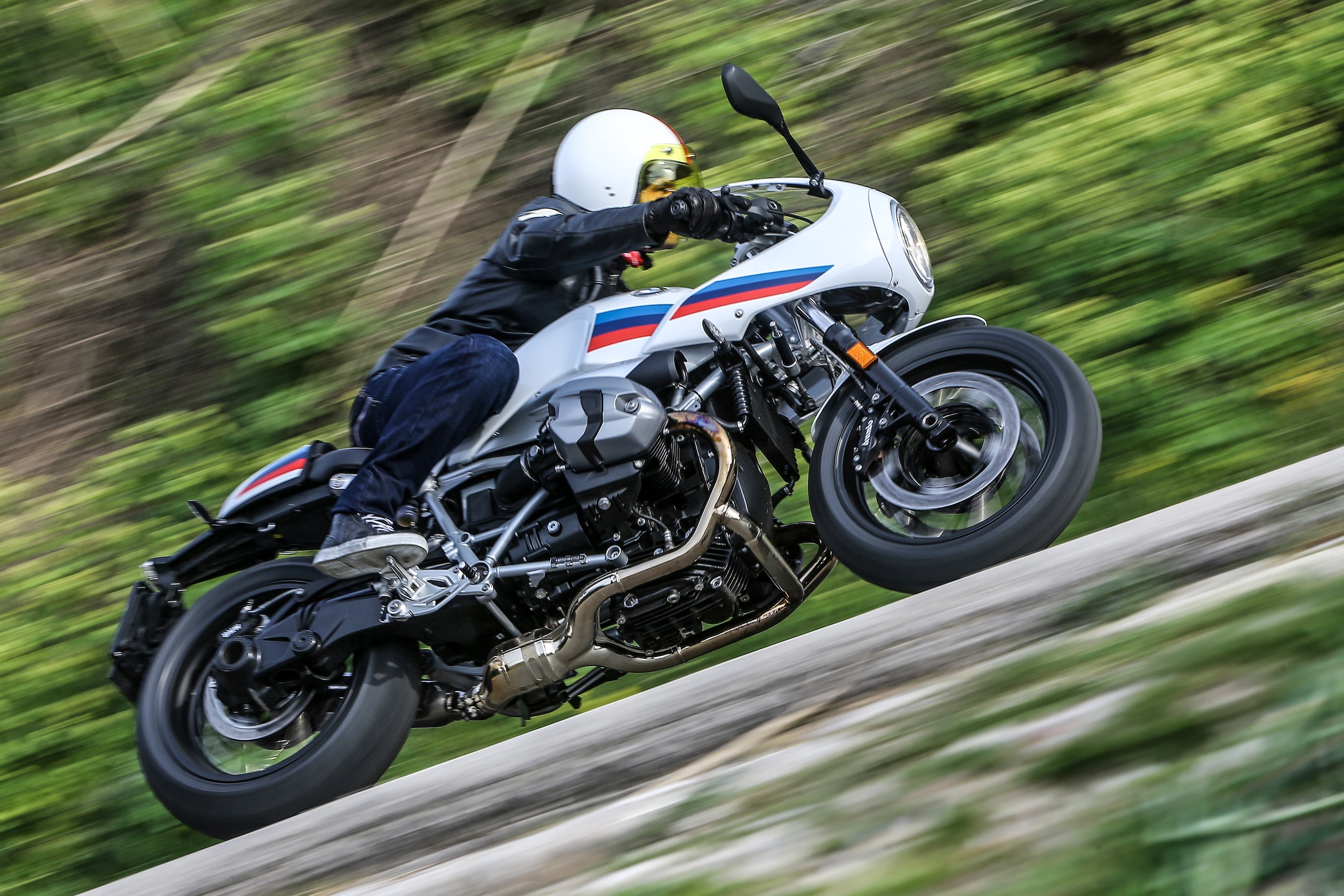 BMW R nineT: gusto Heritage in tre declinazioni