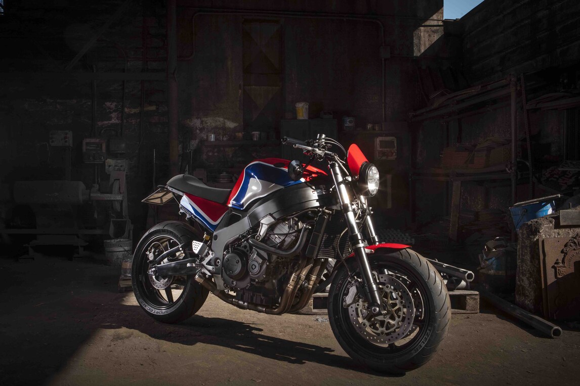 Codacorta risorge dalle "ceneri" della Honda CBR900