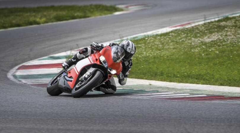 Ducati Panigale Superleggera, bella e impossibile