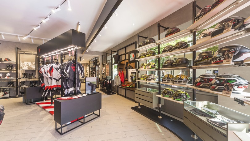 Dainese apre a Berlino