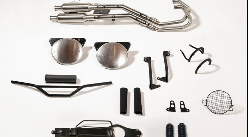 Unit Garage: ecco i kit per Moto Guzzi V7 e V7II e per BMW R1150R