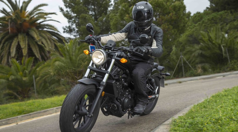 Honda CMX500 Rebel, ribelle ma non troppo