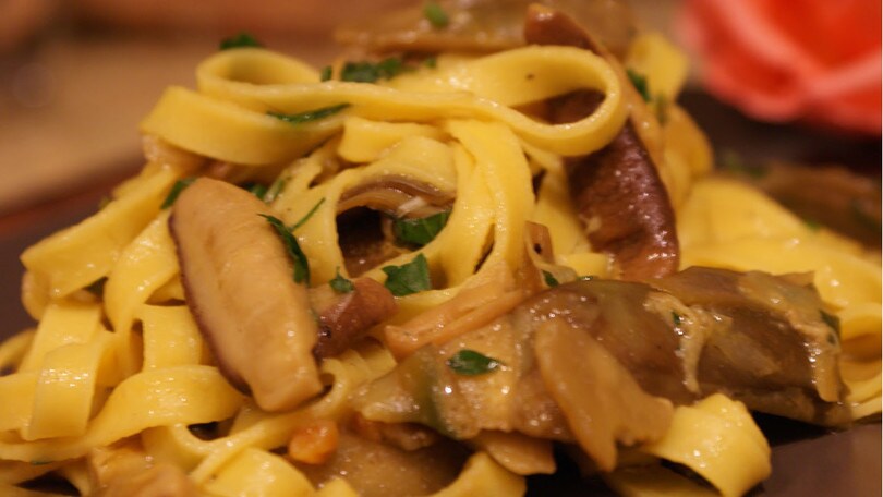 Funghi, vini e pesce spada: delizie d’Italia per il weekend