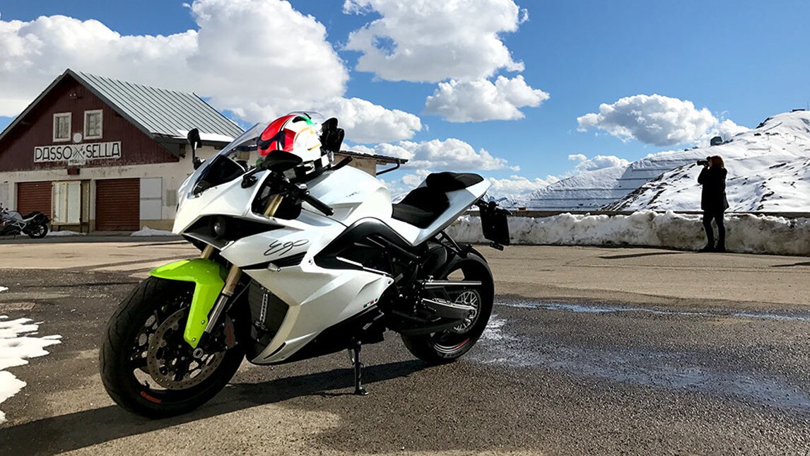 Moto Energica per le Dolomiti