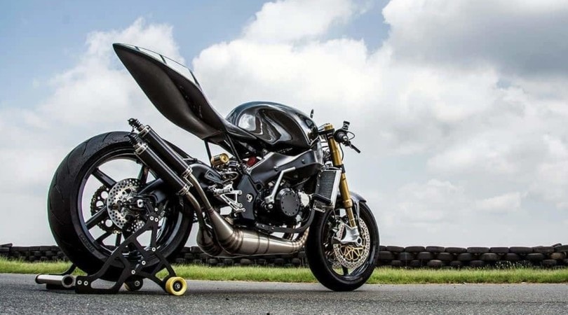 Yamaprilia: nuda al peperoncino piccante!