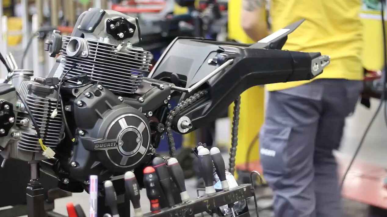 Come nasce una Ducati Scrambler...